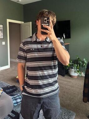 Oakley black & white Blue Striped Men’s